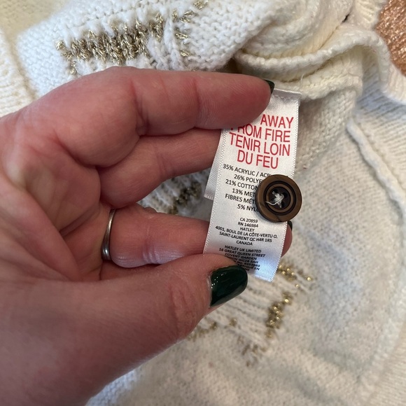 Hatley Women’s ivory gold metallic star sweater red trim size small - Picture 5 of 8